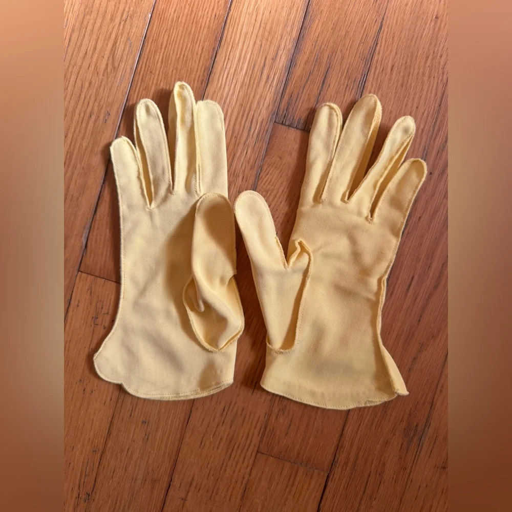 50s-60s Vintage Yellow Short Gloves